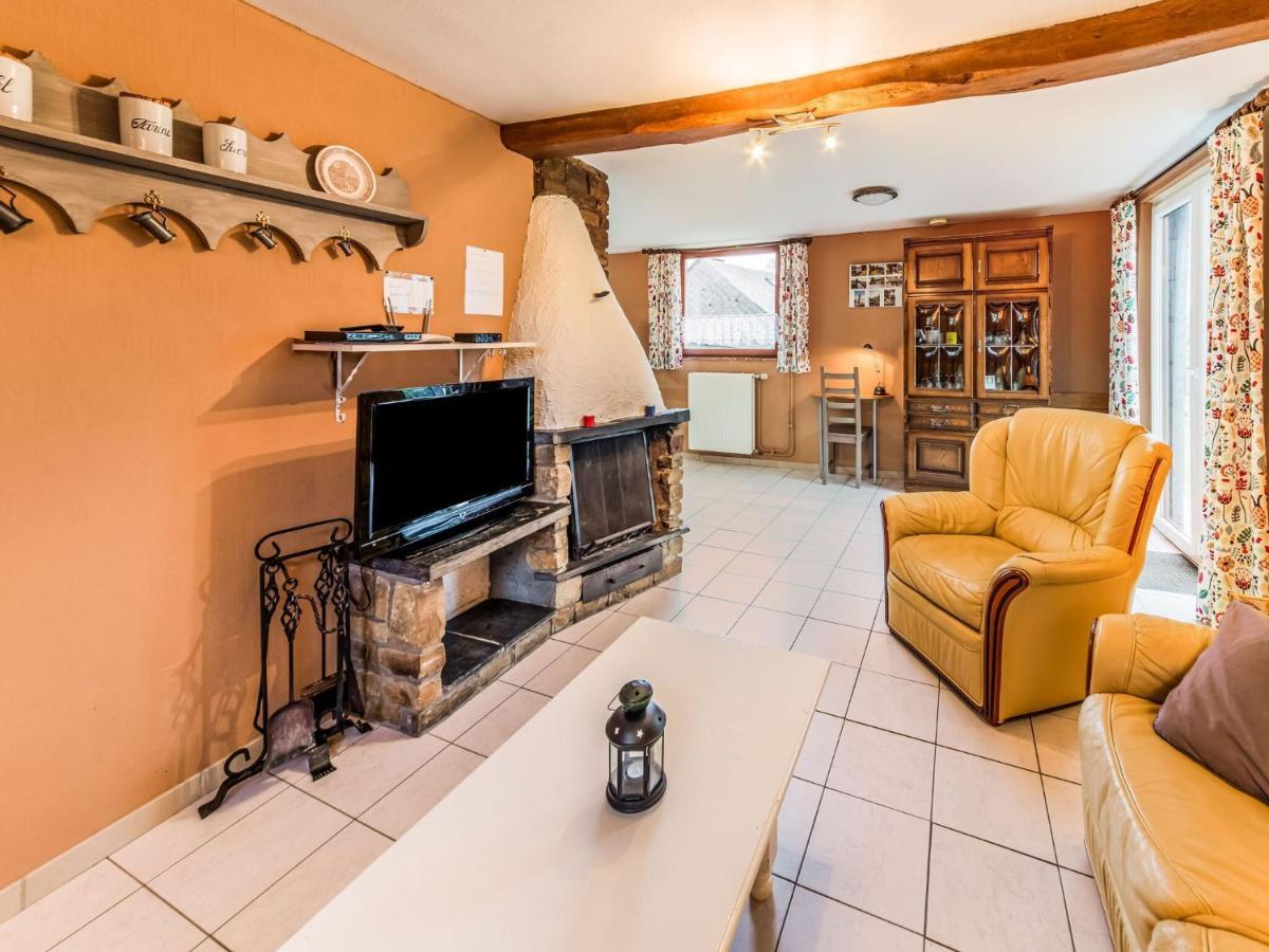 Modern Holiday Home In Lavacherie Sainte-Ode ภายนอก รูปภาพ