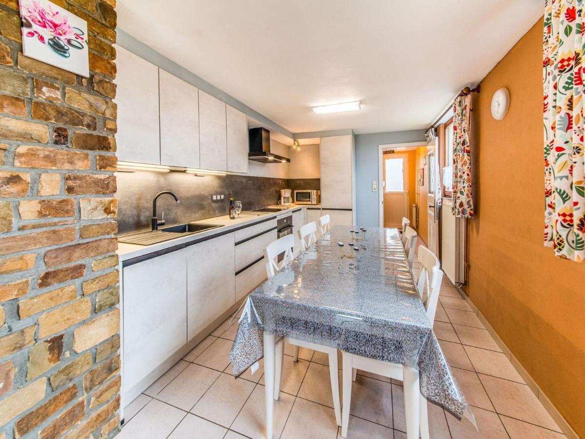 Modern Holiday Home In Lavacherie Sainte-Ode ภายนอก รูปภาพ