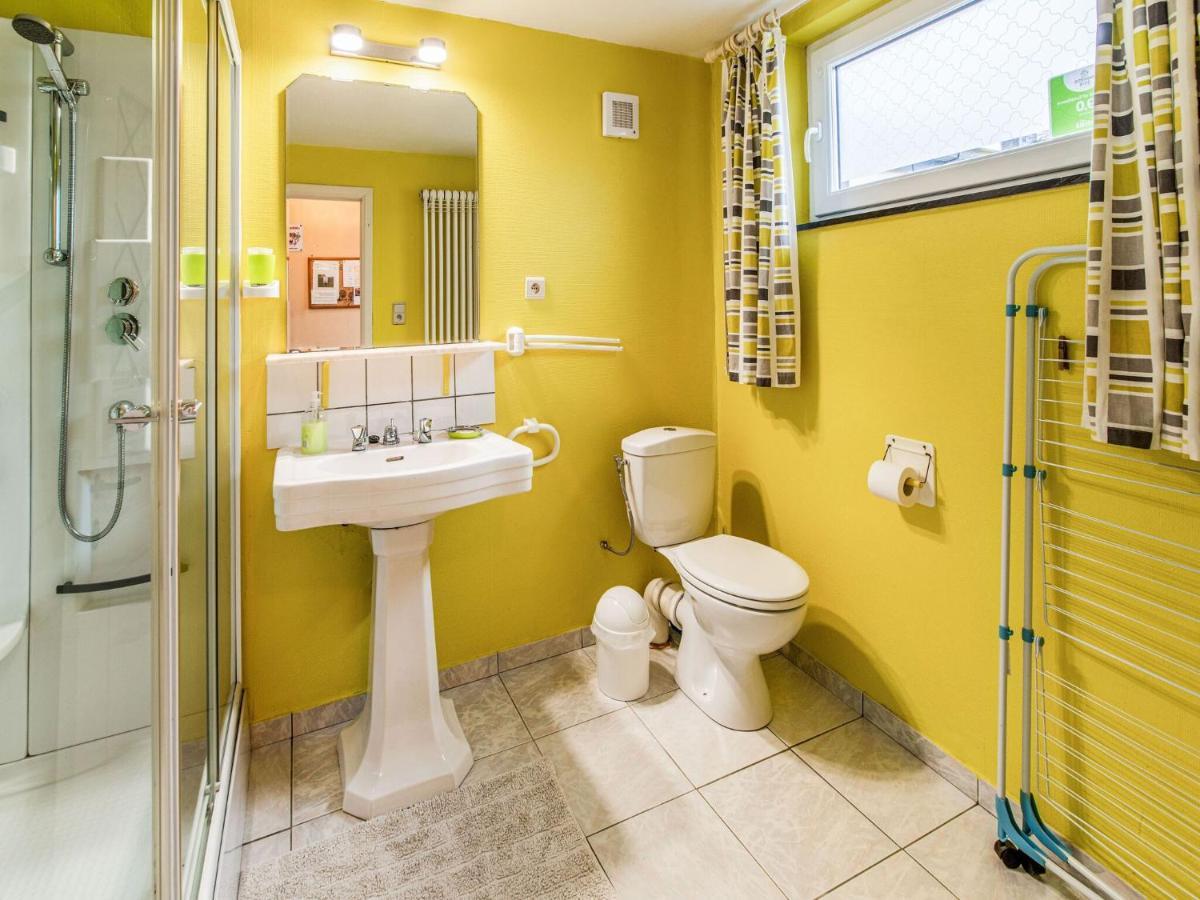 Modern Holiday Home In Lavacherie Sainte-Ode ภายนอก รูปภาพ